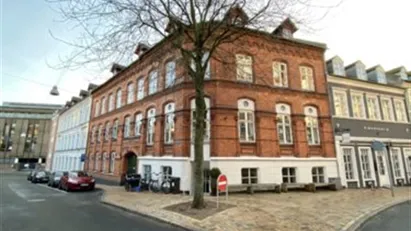 63 m2 lejlighed i Odense C til leje