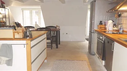 91 m2 lejlighed i København K til leje