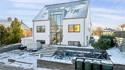 12 mdr fra 1/7 eller efter aftale - Nordic Housing