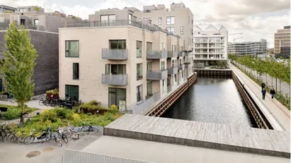 Unik 2 værelses lejlighed med altan og udsigt til kanalen på Sundkaj i Nordhavn