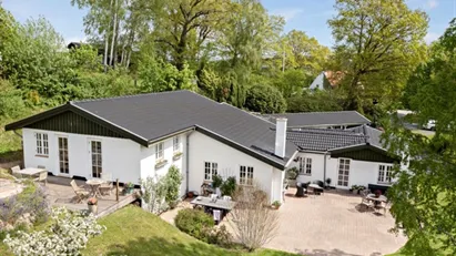 Skøn villa på kanten af Esrum Sø i Fredensborg