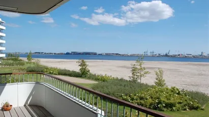 tuborg lejlighed med direkte udsigt til Svanemøllebugten.