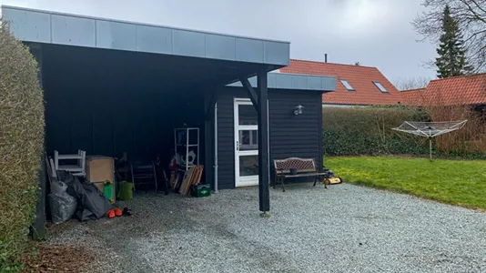 Huse i Rønde - billede 3