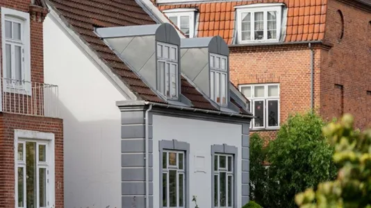 Huse i Brønshøj - billede 1