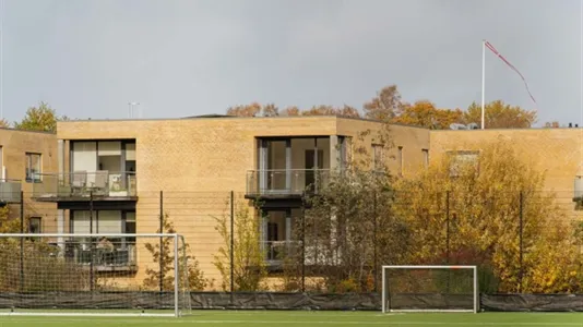 Huse i Ålsgårde - billede 1